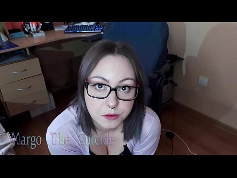 ❤️ Нүдний шилтэй тачаангуй охин камер дээр Шодойг гүн хөхөж байна ❤ Порно видео манайд ❤